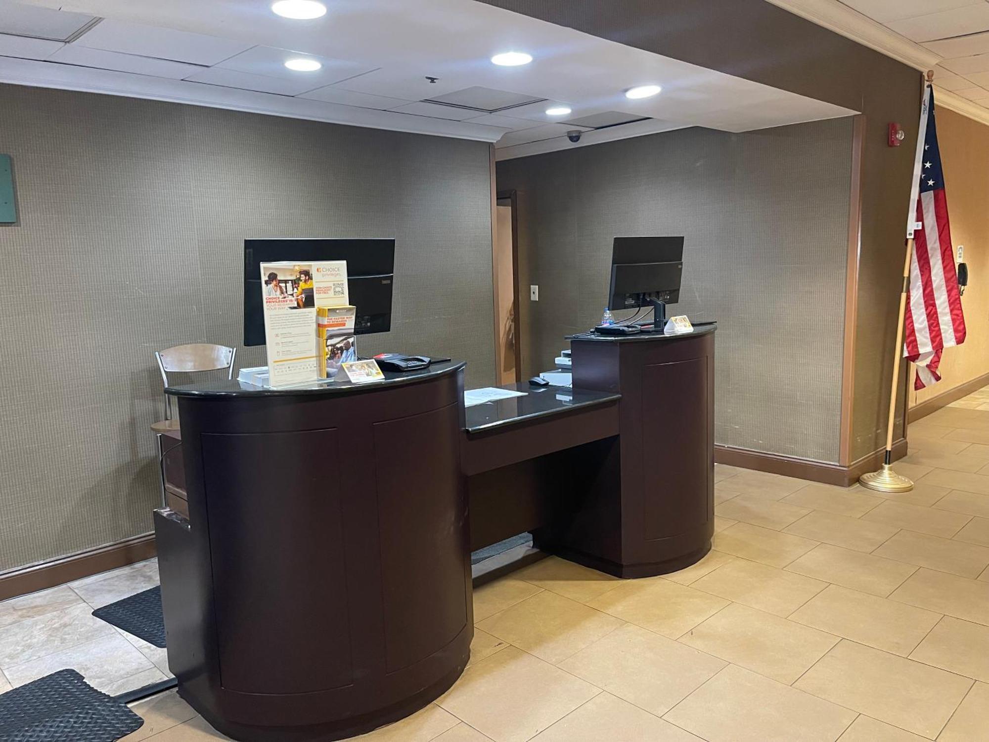 אסינגטון Quality Hotel מראה חיצוני תמונה
